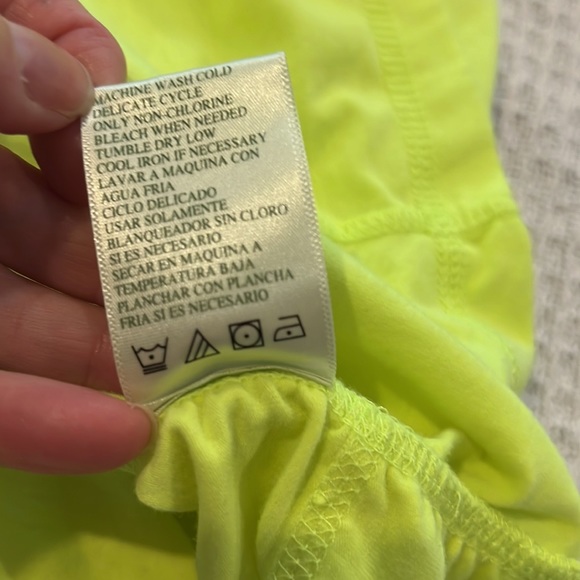 Tangerine XXL Safety Green Color Ruched at sides EUC Might not have ever worn - Picture 5 of 7